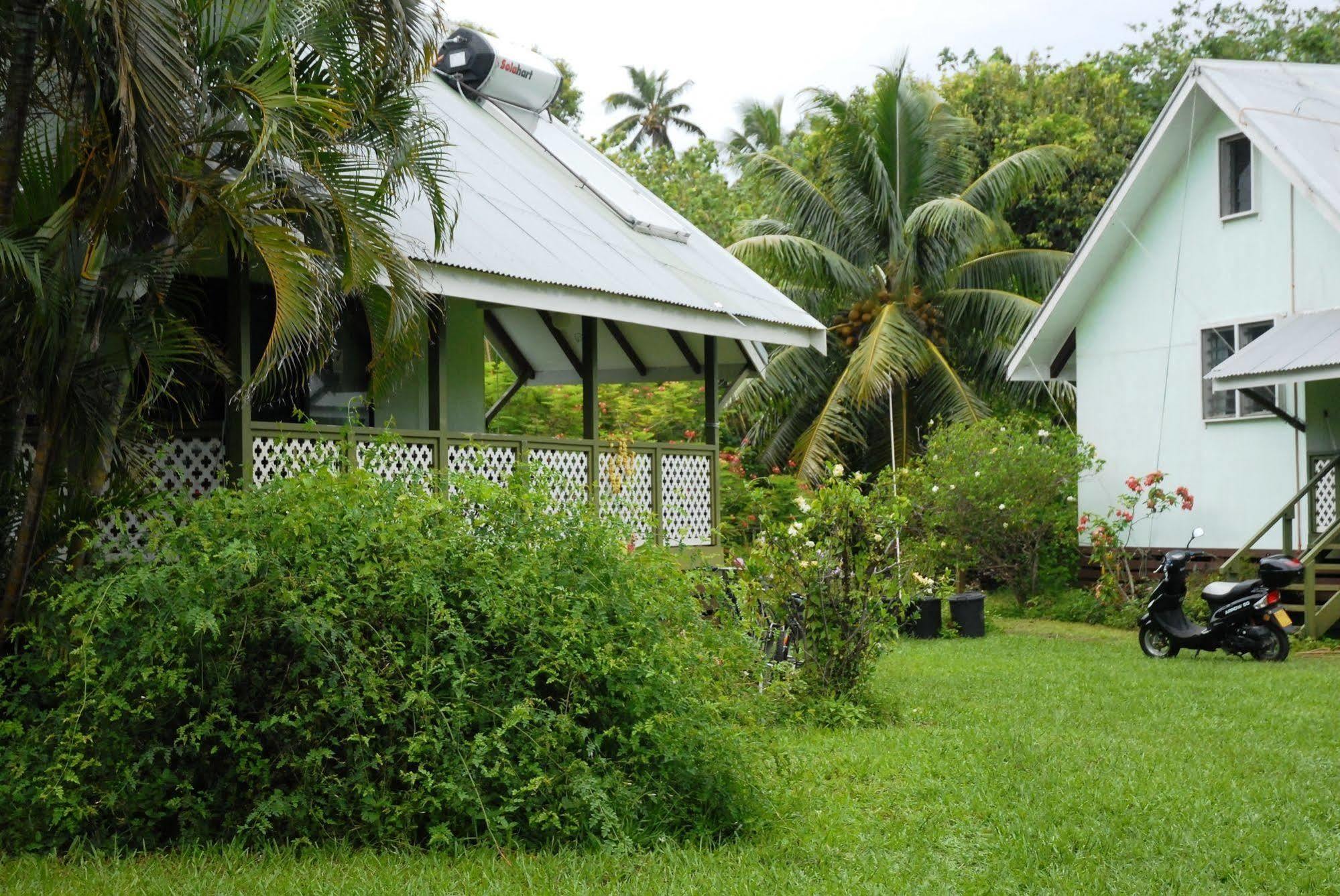 Gina'S Garden Lodges Arutanga Exterior photo